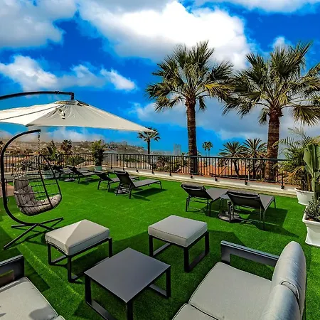 Vistas Al Mirador Y Al Mar 3 *